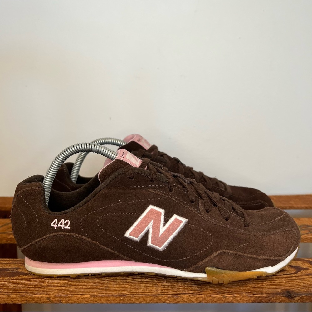 New Balance 442 Low Top Running Shoes Sneakers Pink Brown Suede Women’s 10